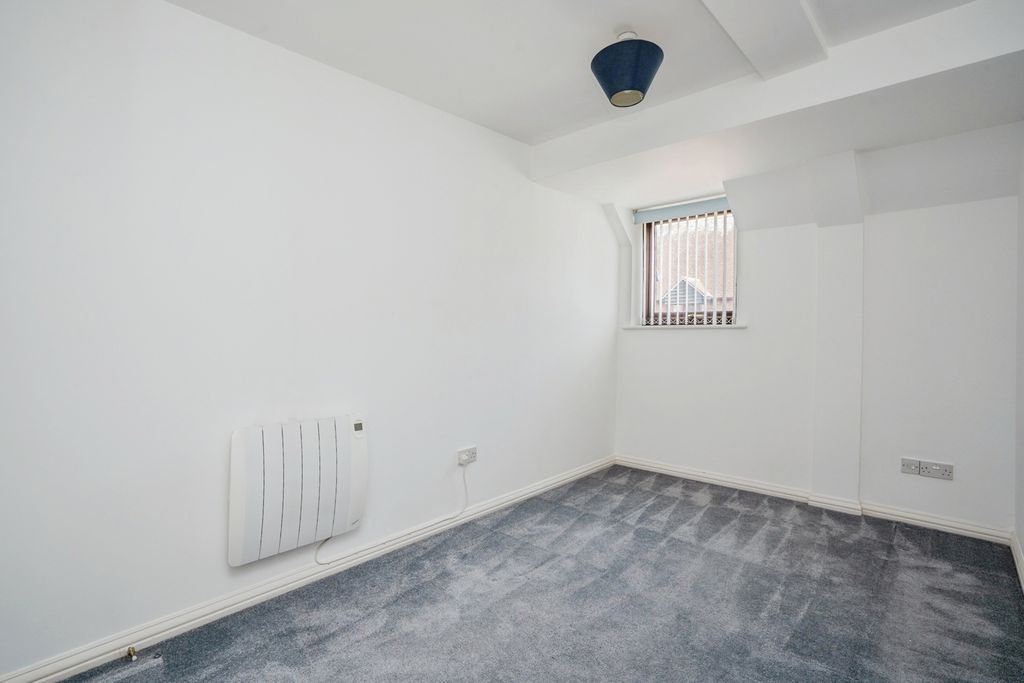 Additional image 12 of 2 bed flat for salePelham Terrace, Emsworth, Hampshire PO10