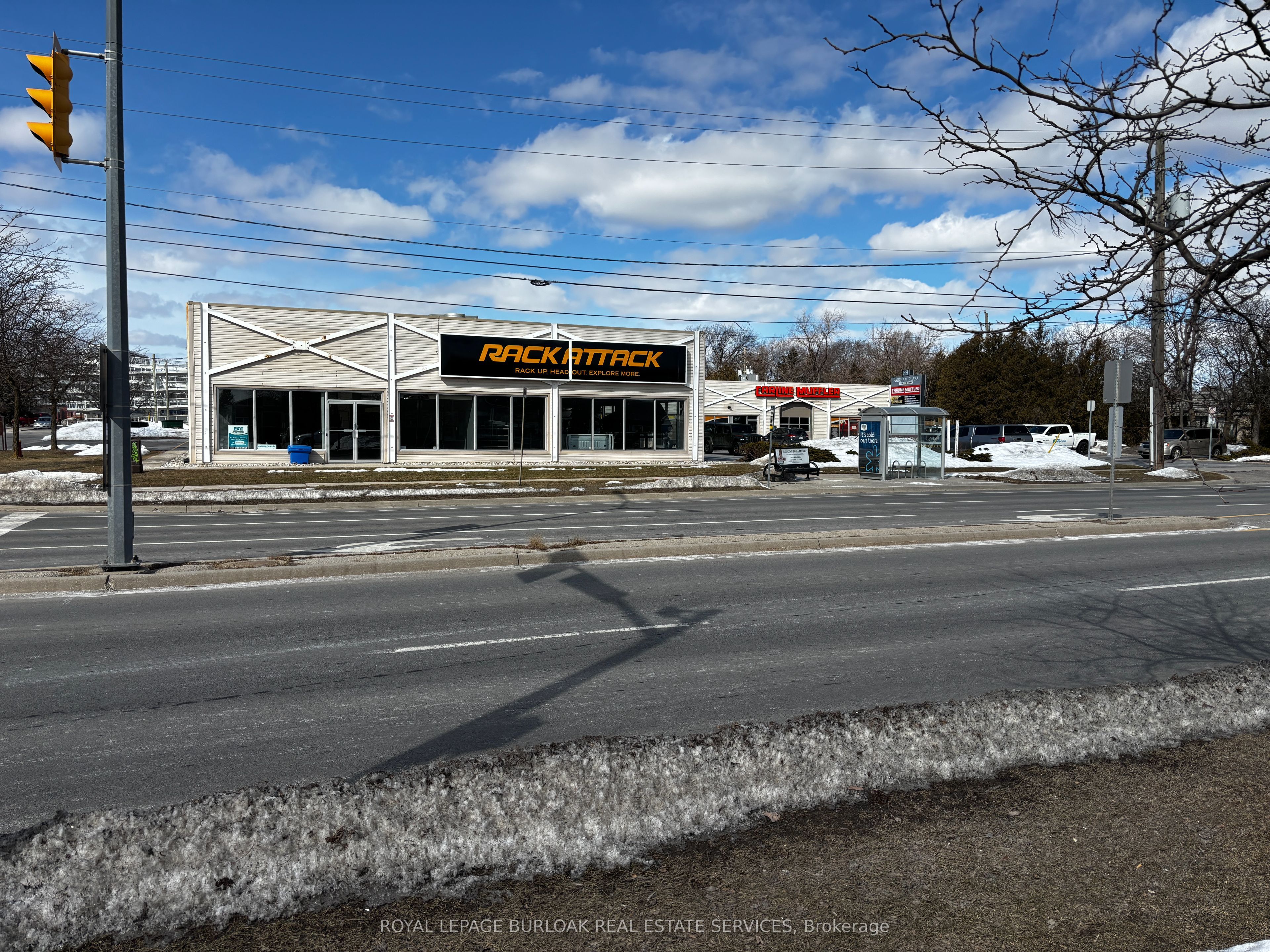 1-2279 Fairview Street, Burlington, ON, L7R 2E3