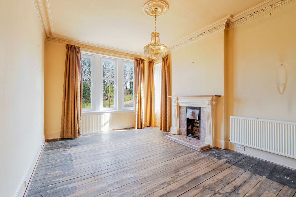 Additional image 2 of 4 bed flat for sale2 Flat 2 Braefoot Terrace, Edinburgh EH16