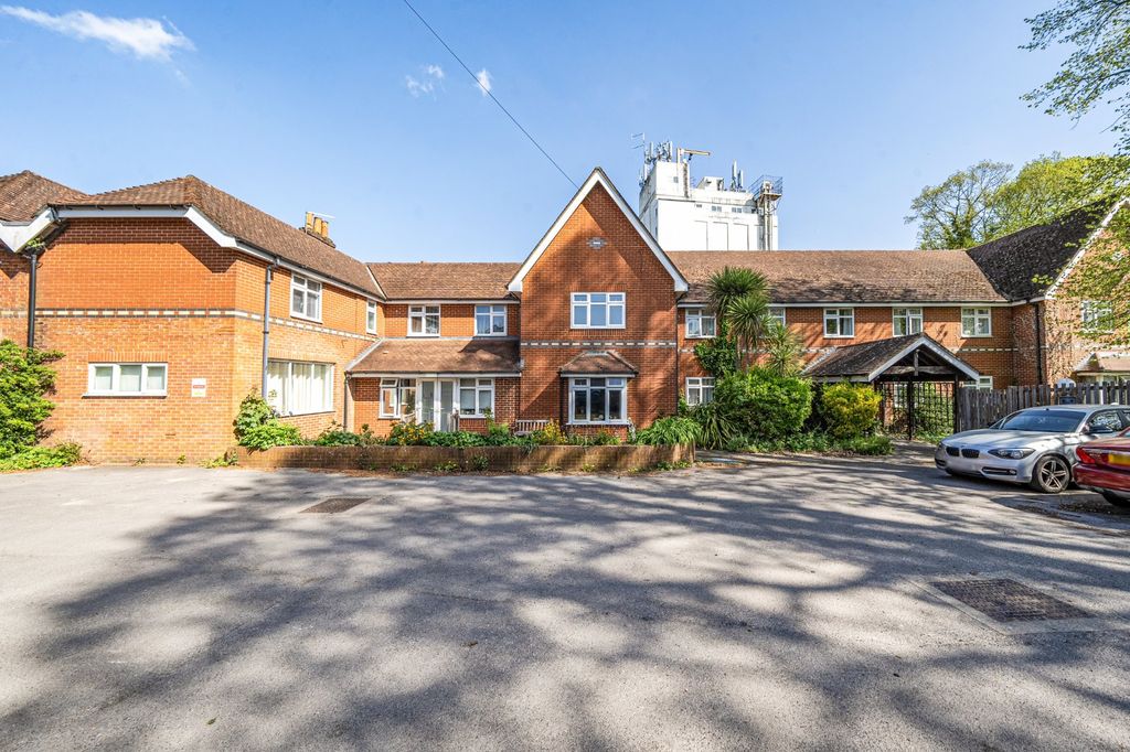 Additional image 2 of 36 bed detached house for saleMillway Road, Andover, Hampshire SP10