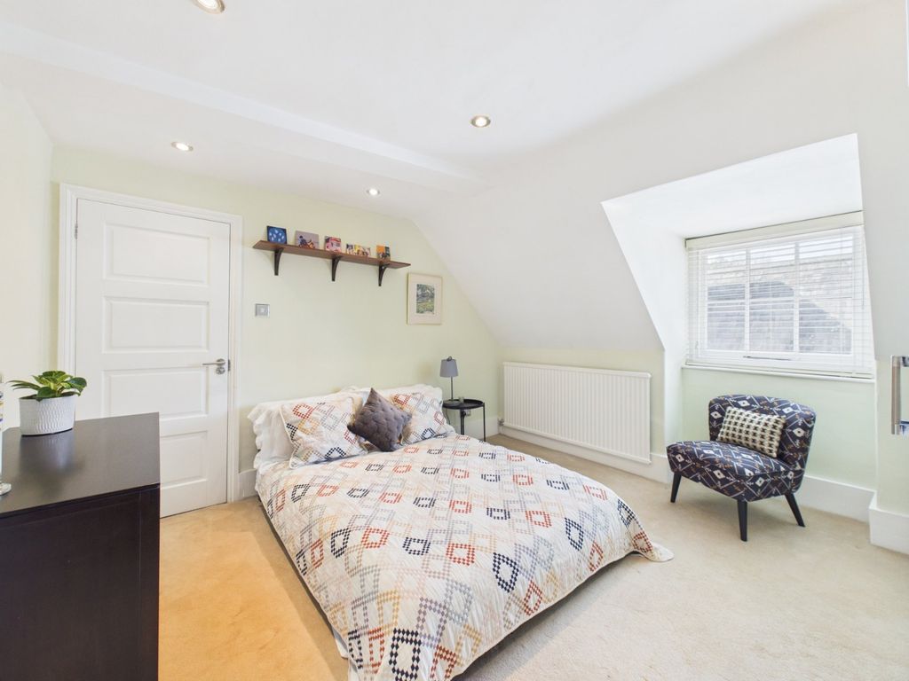 Additional image 16 of 3 bed flat for saleMissenden Road, Amersham, Buckinghamshire HP7