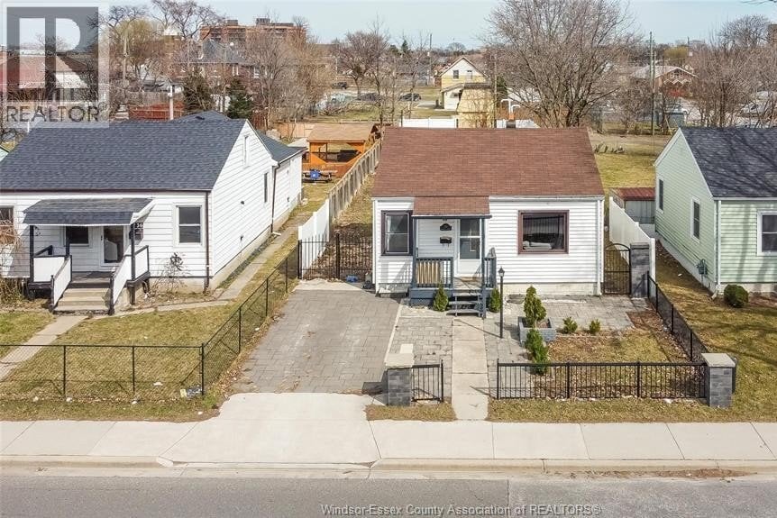 Additional image 7 of 744 Mcdougall Street, Windsor, ON, N9A1L8