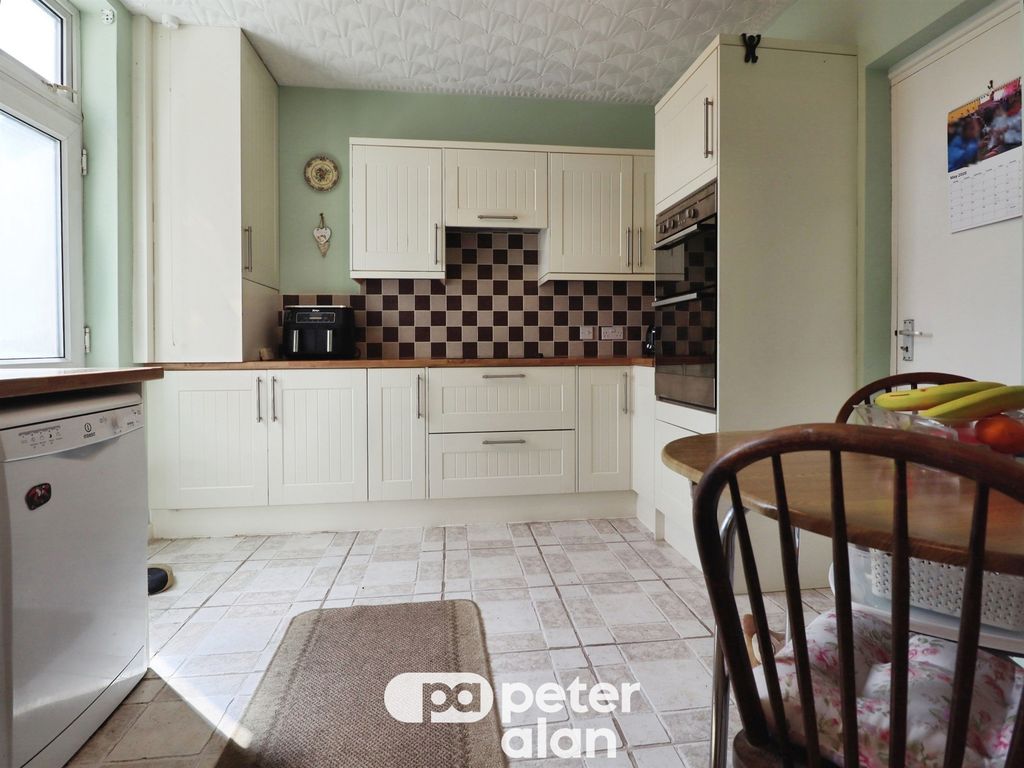 Additional image 3 of 4 bed semi-detached house for saleFranklen Road, Cardiff CF14