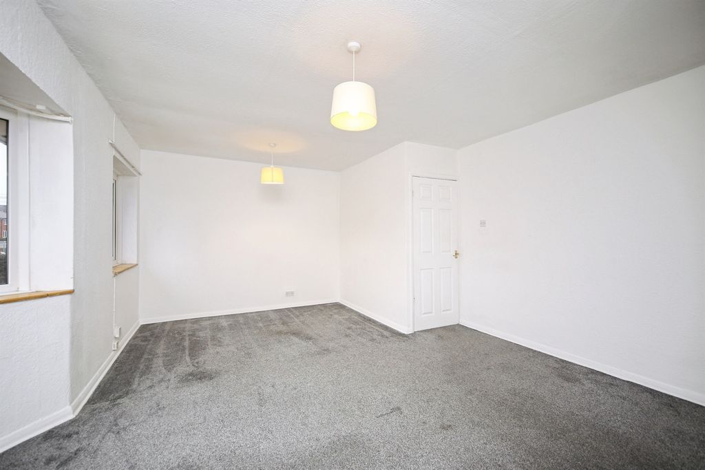 Additional image 5 of 2 bed maisonette for saleWest Green Drive, Stratford-Upon-Avon CV37