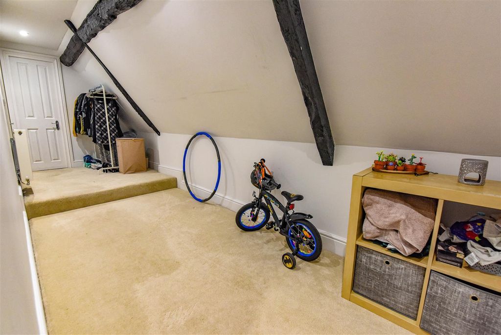 Additional image 8 of 2 bed flat for saleFitzhardinge House, Marybrook Street, Berkeley GL13