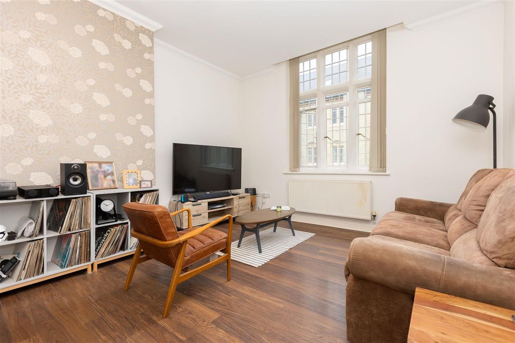 Additional image 2 of 2 bed flat for saleSouth Wing, Fairfield Hall, Kingsley Avenue, Fairfield SG5