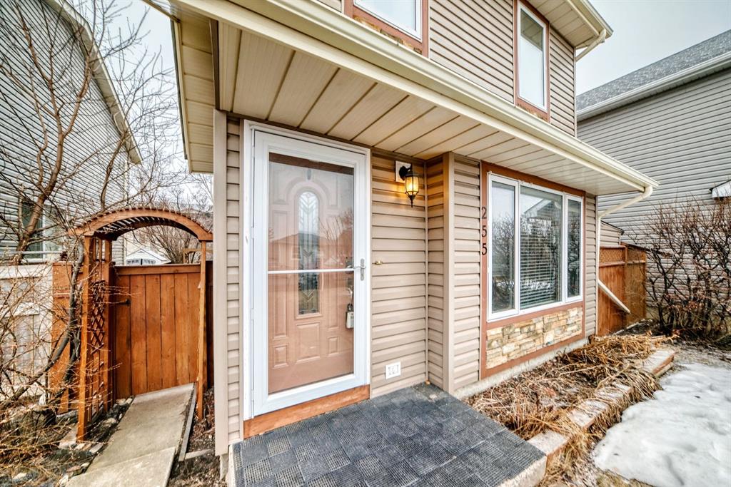 Additional image 2 of 255 Falshire Way NE, Calgary, AB, T3J 2B3