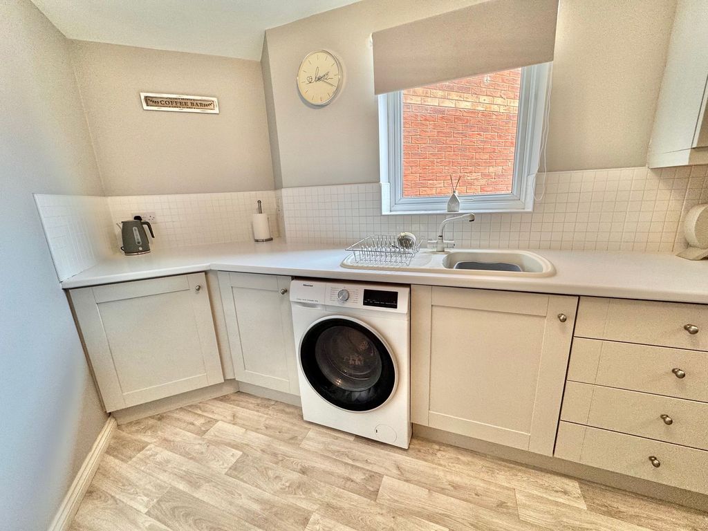 Additional image 5 of 1 bed flat for saleMarigold Walk, Nuneaton CV10