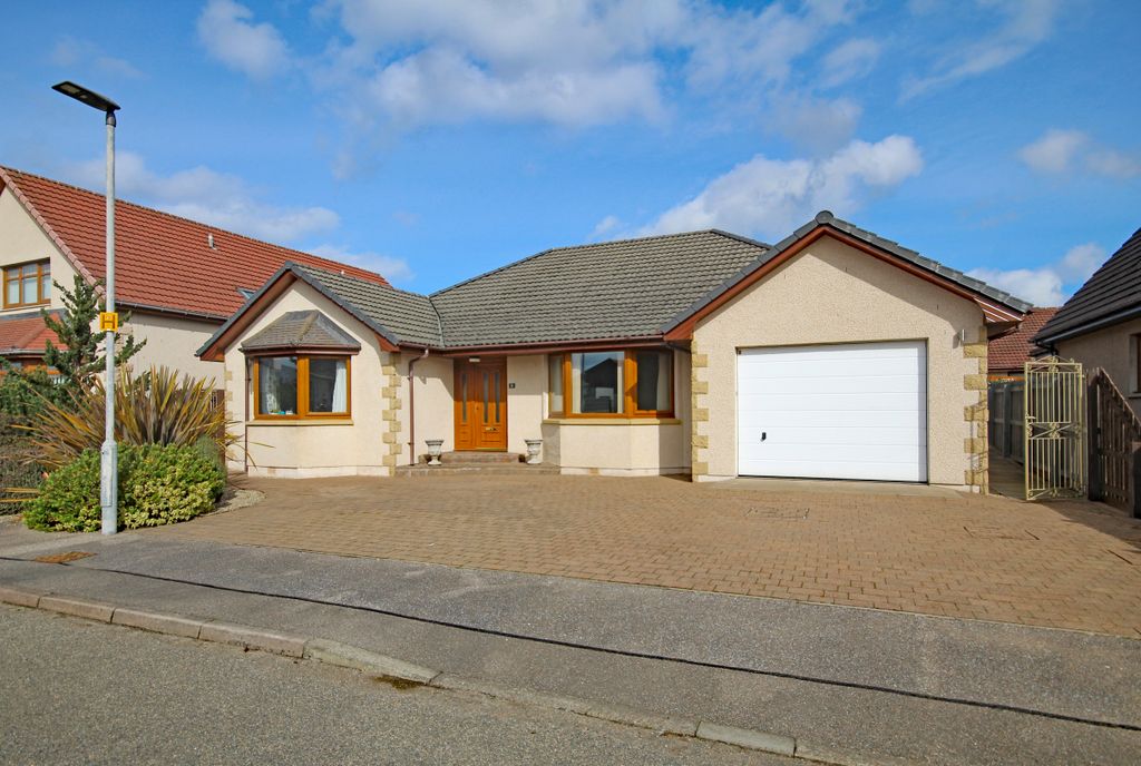 3 bed detached bungalow for sale5 Spey Drive, Buckie AB56