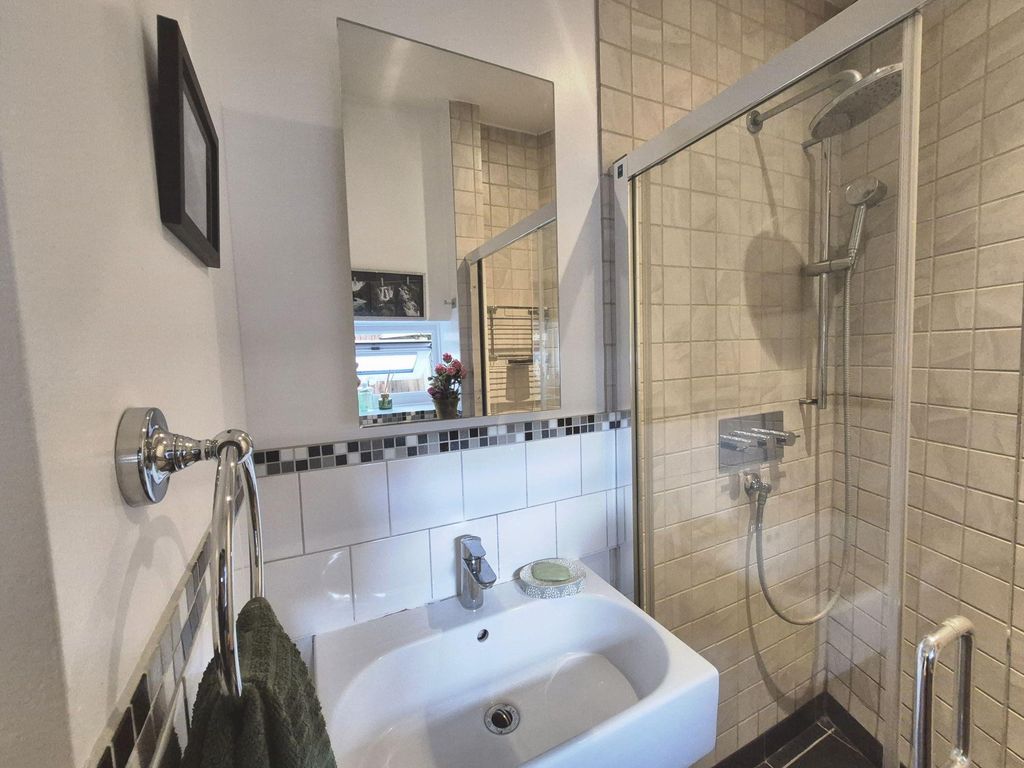 Additional image 21 of 4 bed semi-detached house for saleDevon Close, Buckhurst Hill IG9