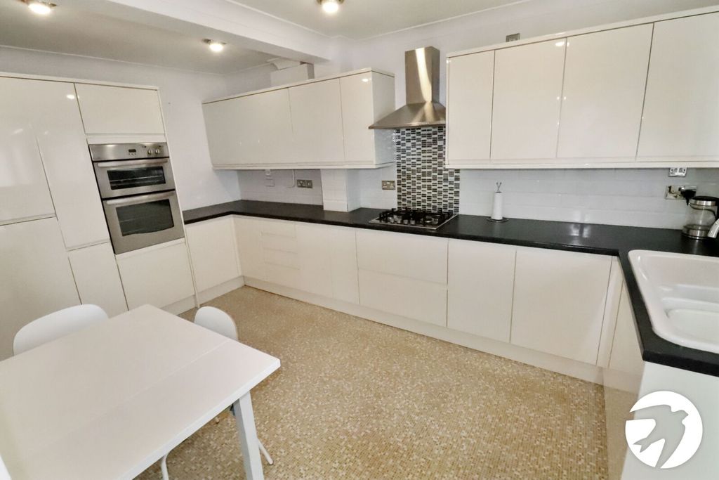 Additional image 13 of 2 bed bungalow for saleTrosley Road, Belvedere DA17