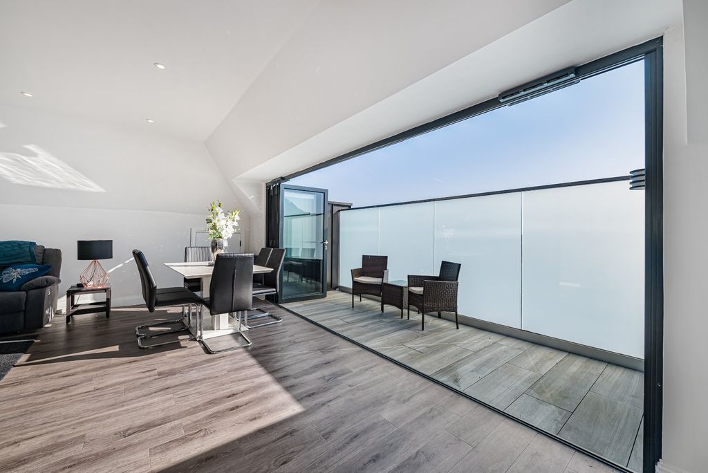 Additional image 17 of 2 bed flat for saleBrampton Road, Bexleyheath DA7