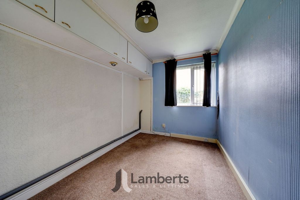 Additional image 10 of 2 bed flat for saleRidgeway Close, Studley B80