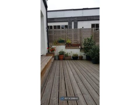 Station Rise, London SE27, Room to rent
