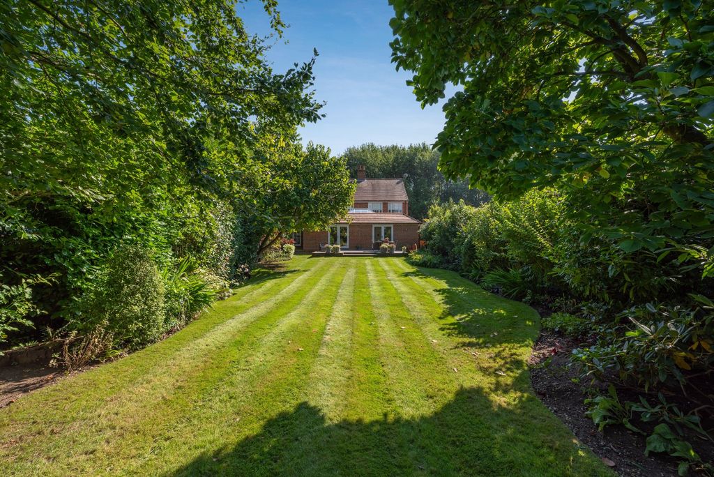 Additional image 21 of 5 bed detached house for saleWoodside Lane, Winkfield, Windsor, Berkshire SL4