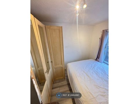 Hazeldene Road, Manchester M40