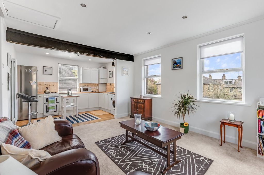2 bed flat for saleIngs Lane, Bradley, Keighley, North Yorkshire BD20