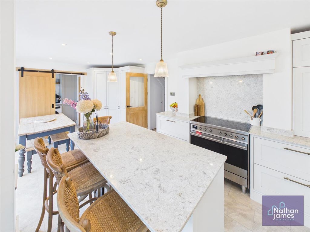Additional image 3 of 6 bed detached house for saleMartin Close, Rogiet, Caldicot NP26