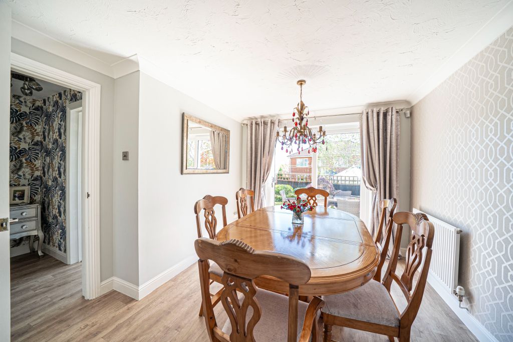 Additional image 4 of 4 bed detached house for saleJutland Crescent, Andover SP10
