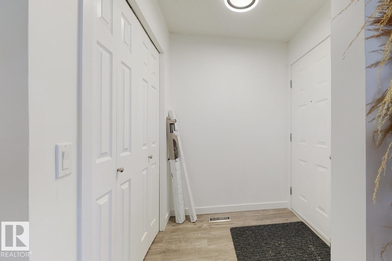 Additional image 8 of 52-10909 106 Street NW, Edmonton, AB, T5H4M7
