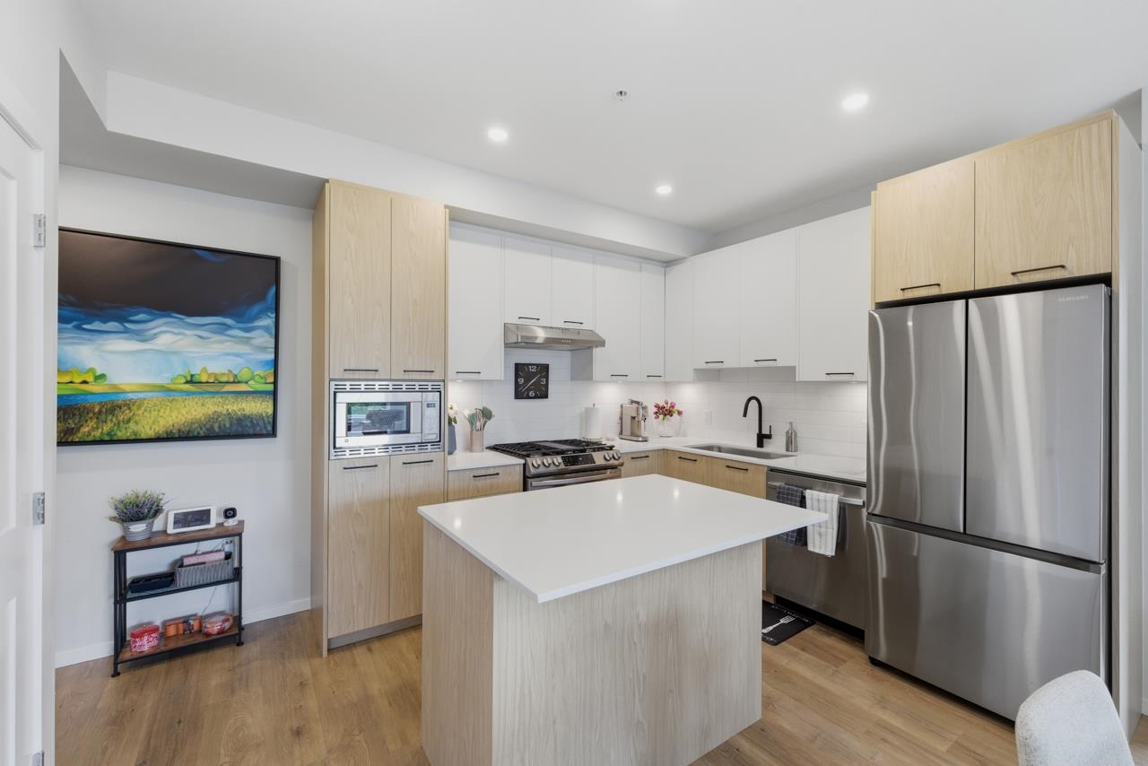 Additional image 4 of 408-3317 148 Street, Surrey, BC, V4P 0H9