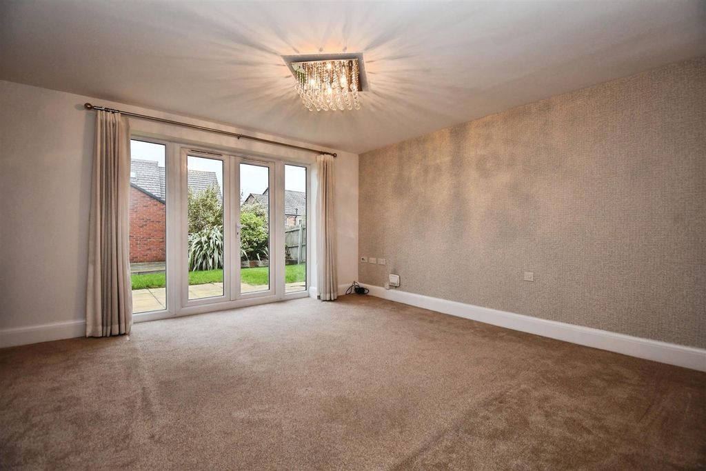 Additional image 4 of 4 bed detached house for saleMulberry Avenue, Beverley HU17
