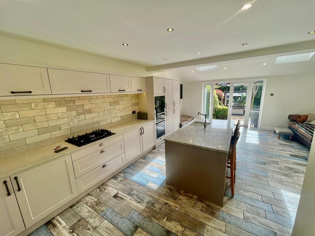 Additional image 8 of 4 bed semi-detached house for saleSandhurst Avenue Lytham St. Annes, Lancashire FY8