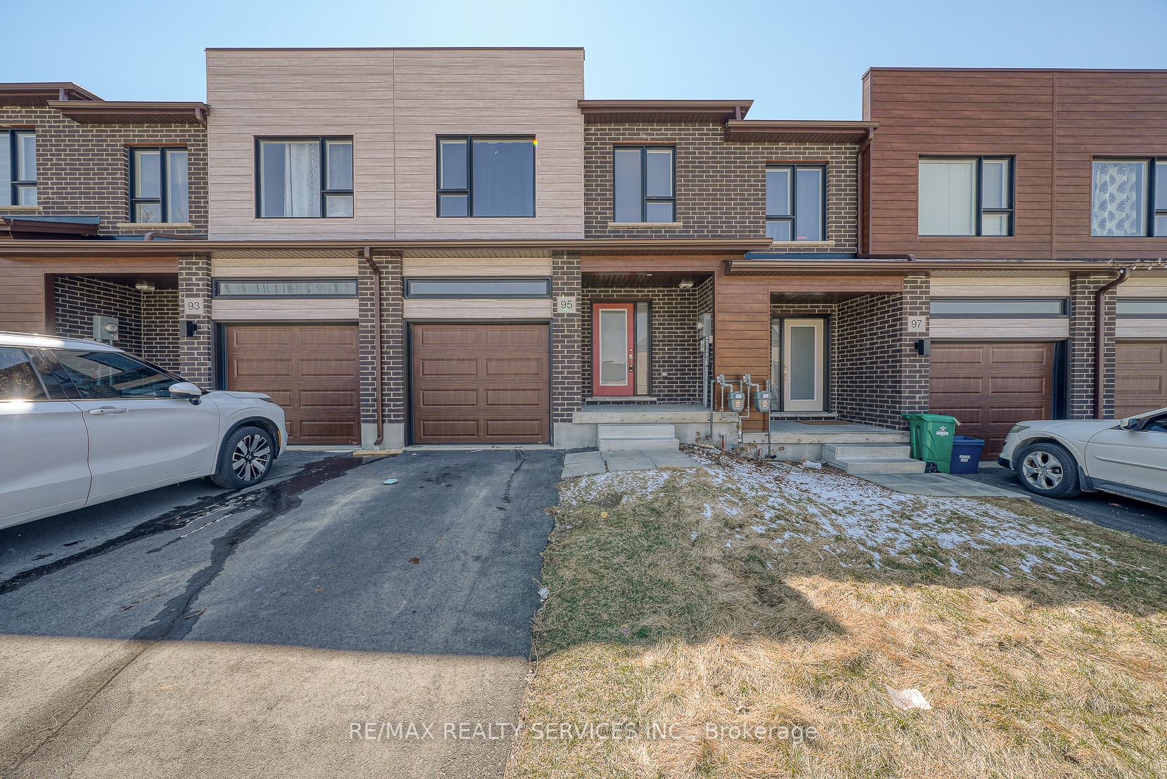 95 Queensbrook Crescent, Cambridge, ON, N1S 0E4