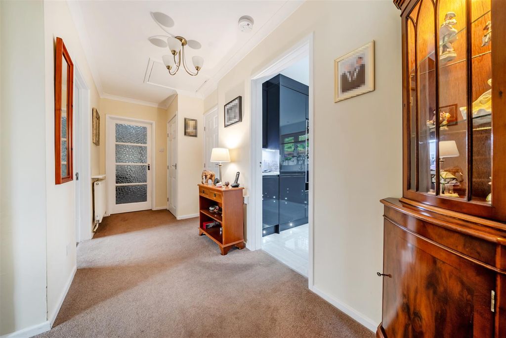 Additional image 14 of 4 bed detached bungalow for saleAspen Avenue, Bedford MK41