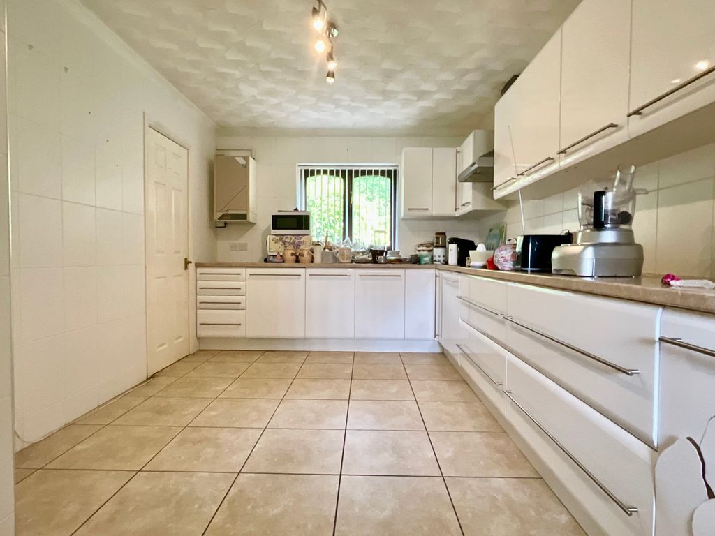 Additional image 7 of 4 bed detached house for saleVictoria Road, Fleur De Lis, Blackwood NP12