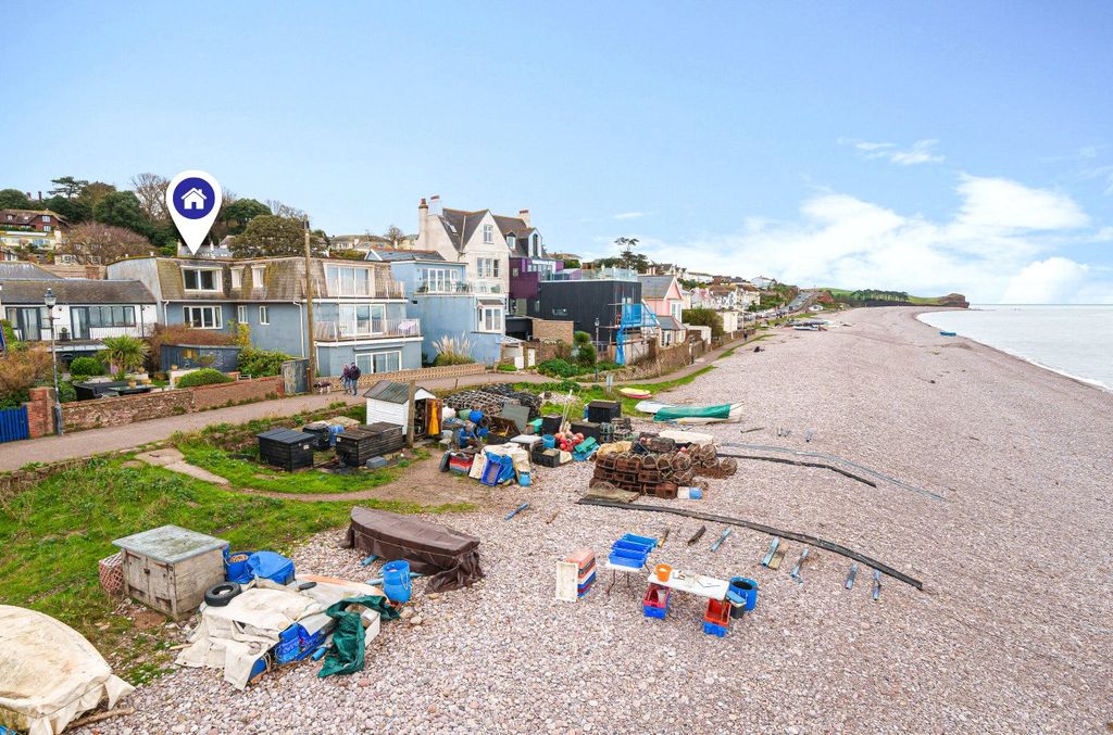 2 bed flat for saleFore Street, Budleigh Salterton, Devon EX9