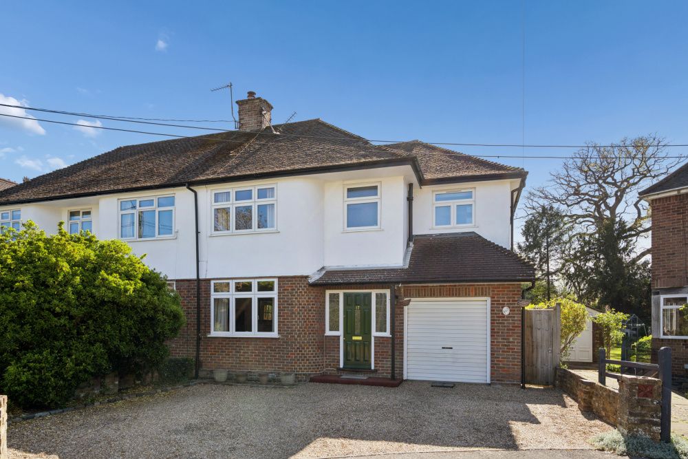 4 bed semi-detached house for saleChestnut Close, Amersham HP6