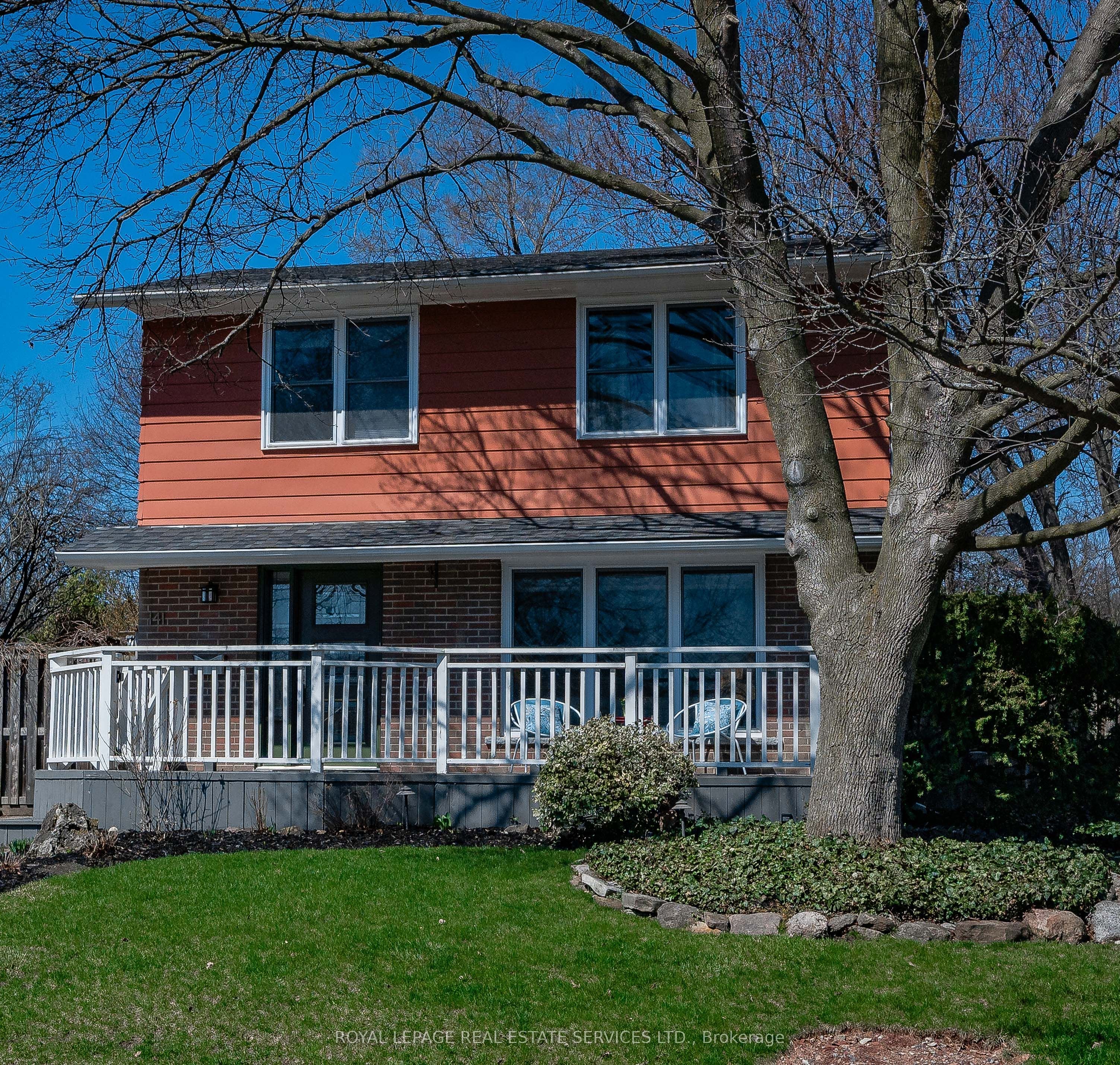 141 Oakdale Drive, Oakville, ON, L6H 1J4