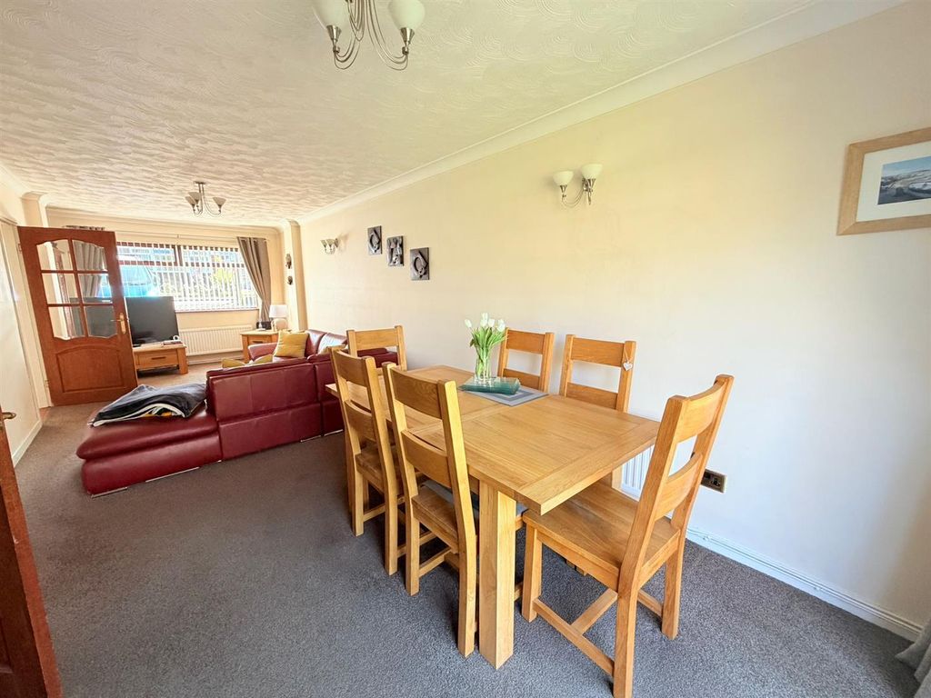 Additional image 6 of 5 bed detached house for saleWinchester Avenue, Ashton-Under-Lyne OL6