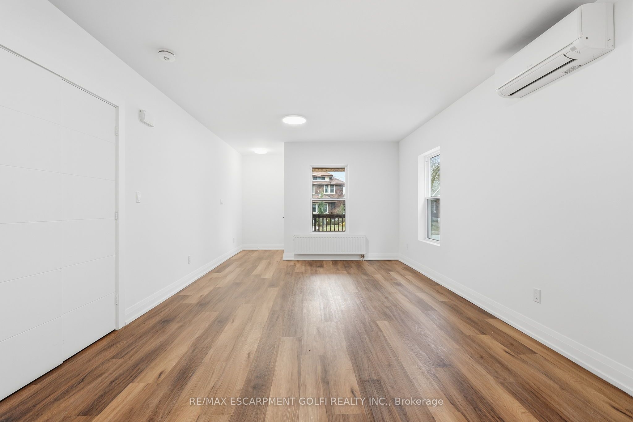 Additional image 4 of 1-4876 Simcoe Street, Niagara Falls, ON, L2E 1V9