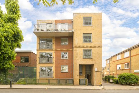 Globe Road, Stepney Green, London E1