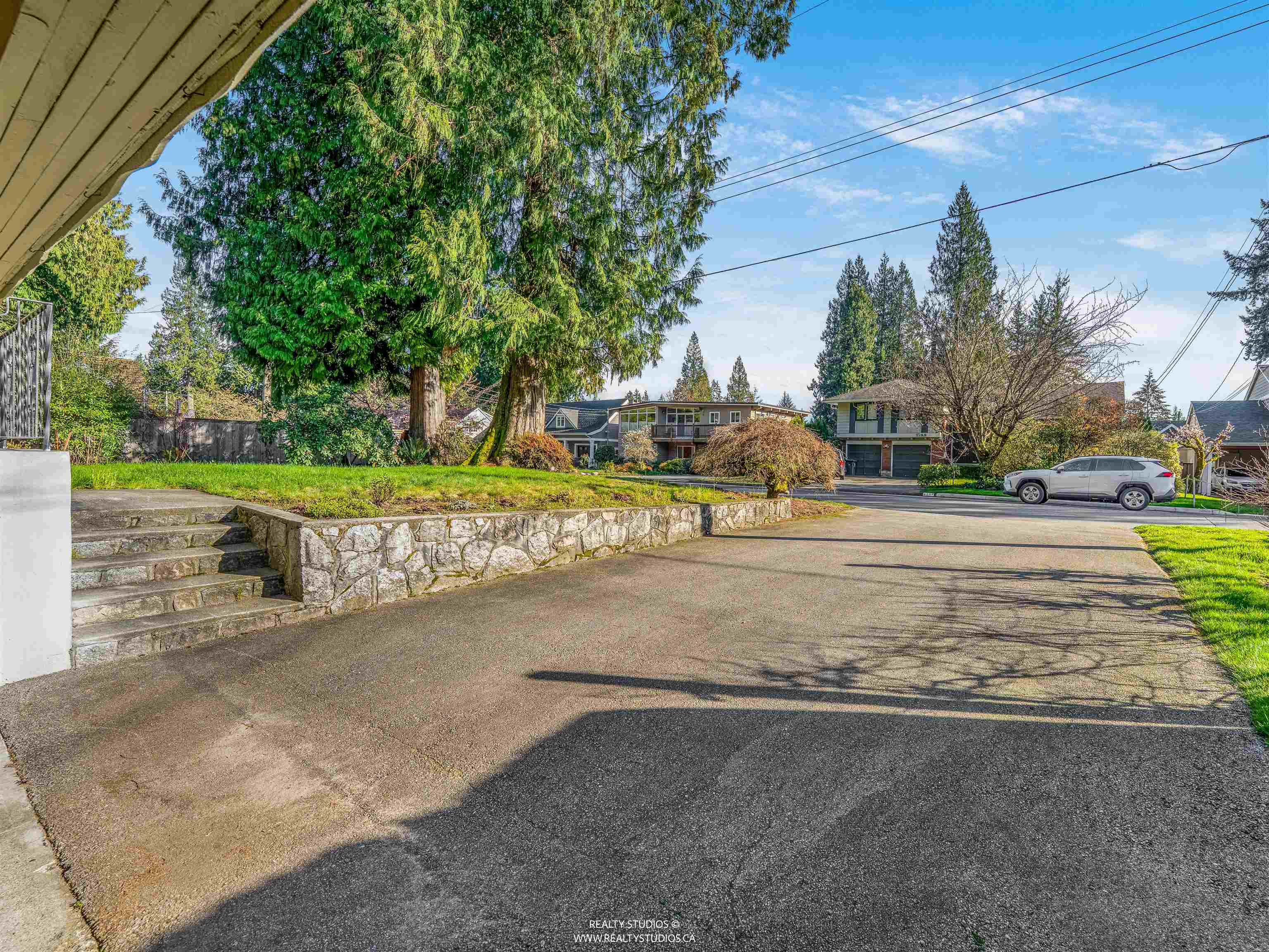 Additional image 4 of 1110 Lodge Road, North Vancouver, BC, V7R 1W8