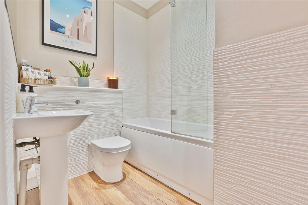 Additional image 11 of 3 bed terraced house for saleRobertson Drive, Lanark ML11