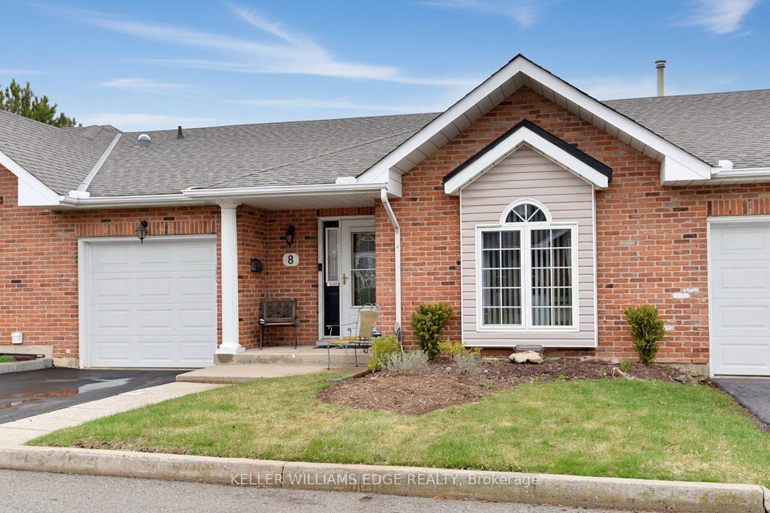 8-20 Meadowlands Boulevard, Hamilton, ON, L9K 1J5 photo 2