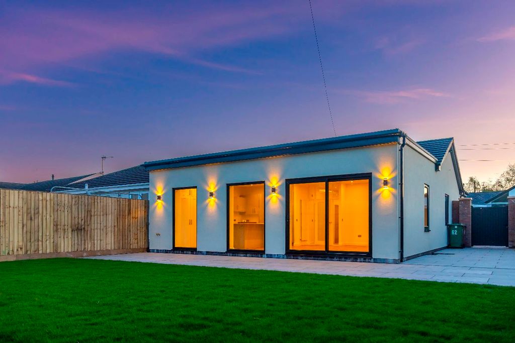 Additional image 2 of 3 bed bungalow for saleTawel Fan, Nelson, Treharris CF46