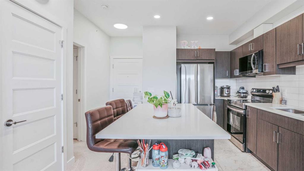 Additional image 5 of 404-125 Wolf Hollow Crescent SE, Calgary, AB, T2X 5K9