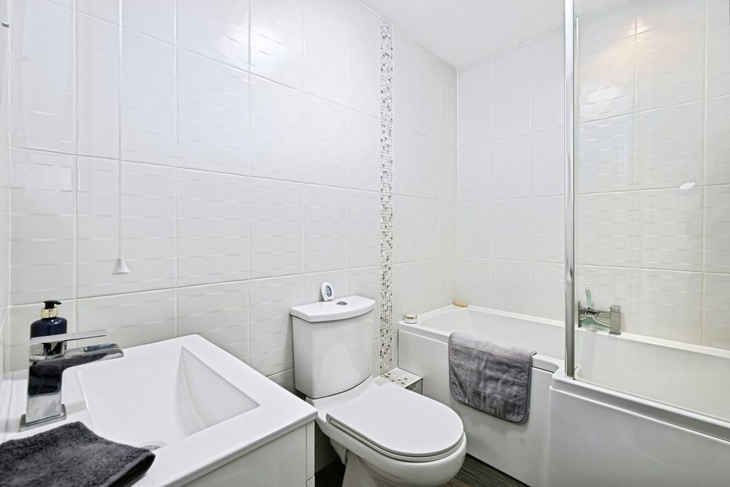 Additional image 16 of 5 bed detached house for saleThe Green, Diseworth, Derby DE74