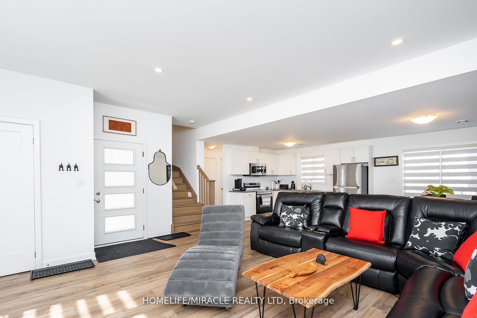Additional image 3 of 825-4263 Fourth Avenue, Niagara Falls, ON, L2E 0C2