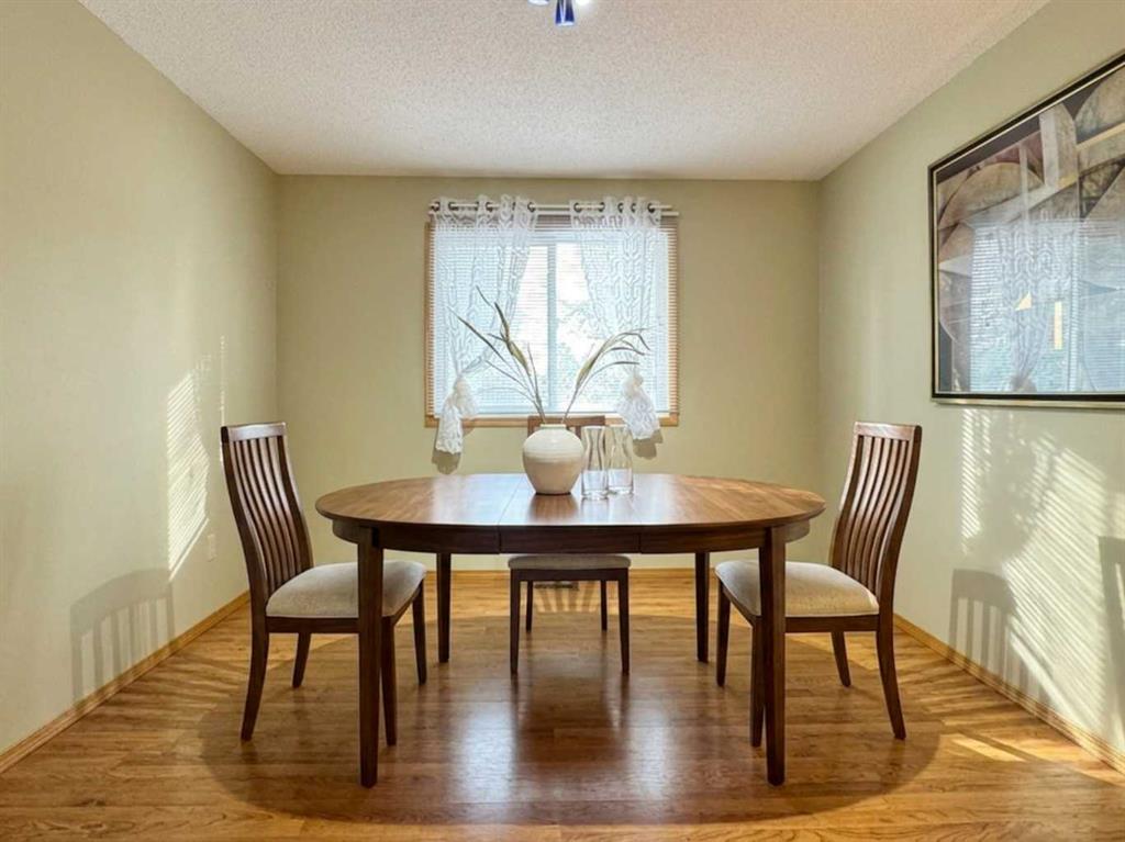 Additional image 6 of 2409 20 Street N, Lethbridge, AB, T1H 4T9