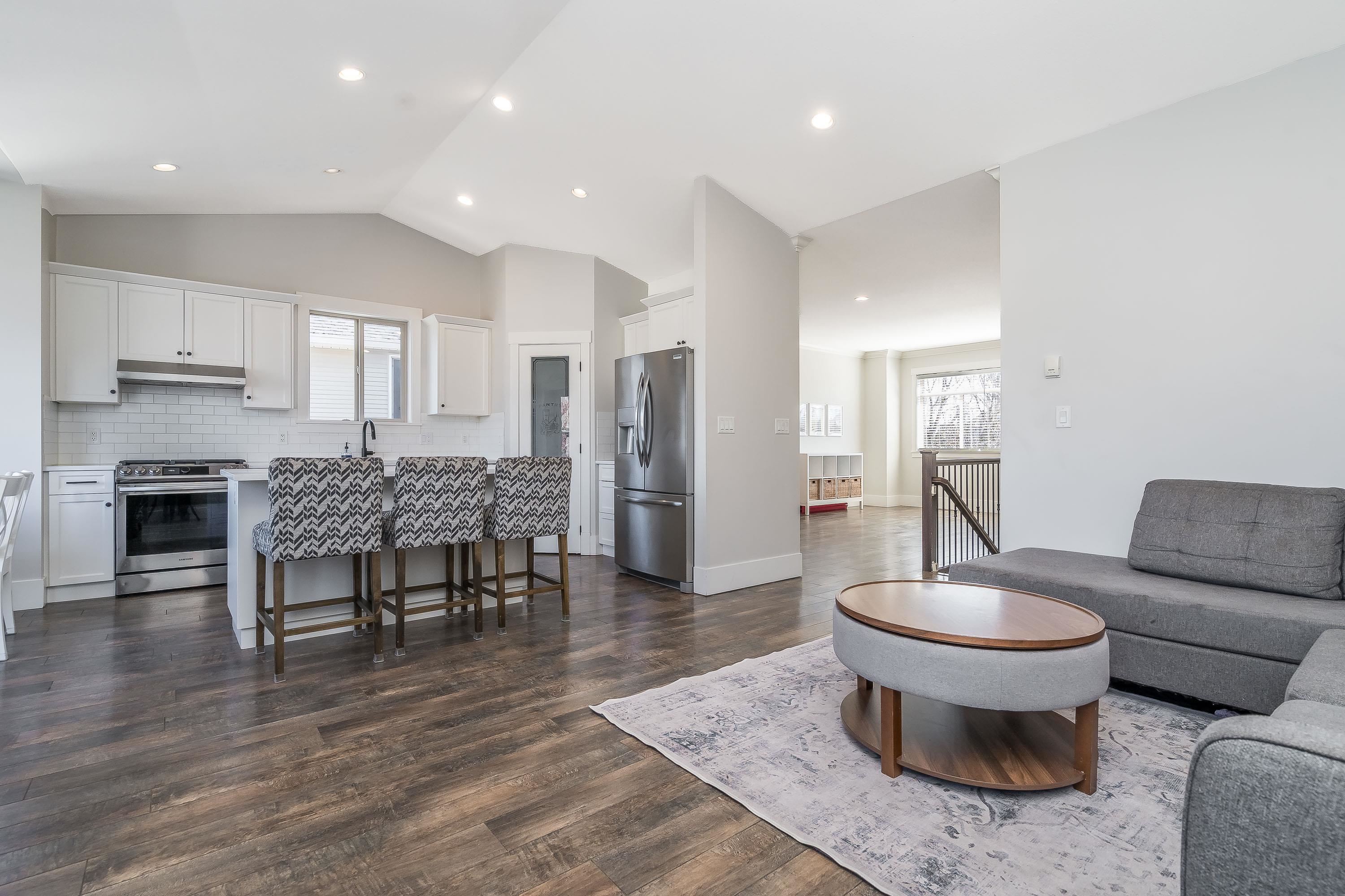 Additional image 2 of 34831 1 Avenue, Abbotsford, BC, V2S 8C1
