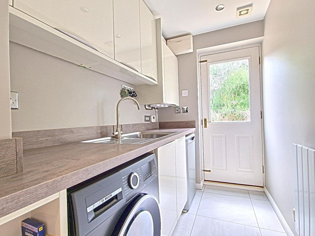 Additional image 12 of 4 bed detached house for salePrimrose Drive, Bicester OX26