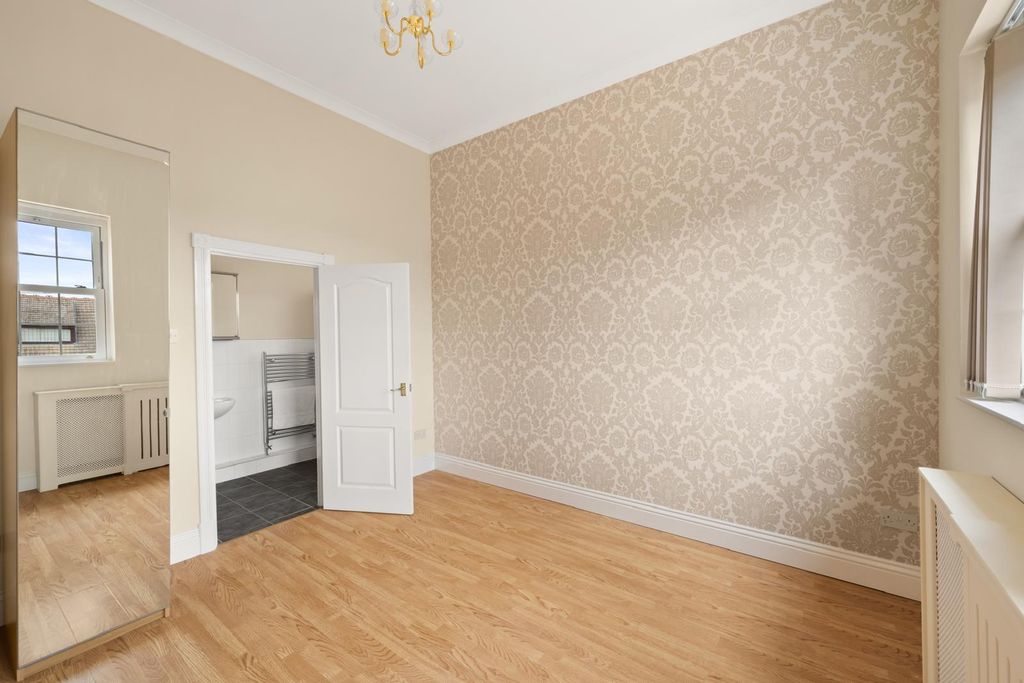 Additional image 15 of 4 bed detached house for saleNoak Hill Road, Billericay CM12