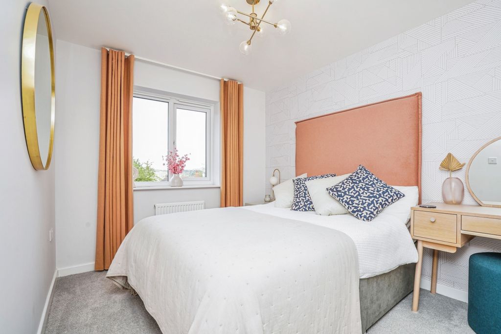 Additional image 10 of 3 bed semi-detached house for saleSwallow Crescent, Leeds LS12