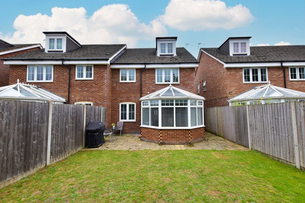 Additional image 20 of 4 bed semi-detached house for salePopes Road, Abbots Langley WD5
