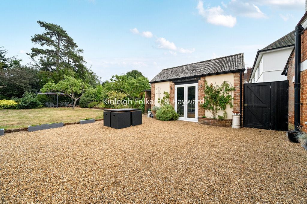 3 bed flat for salePark Hill, Bromley BR1 photo 3